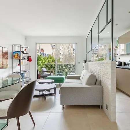 Trocadero - Beautiful With Terraces Apartment