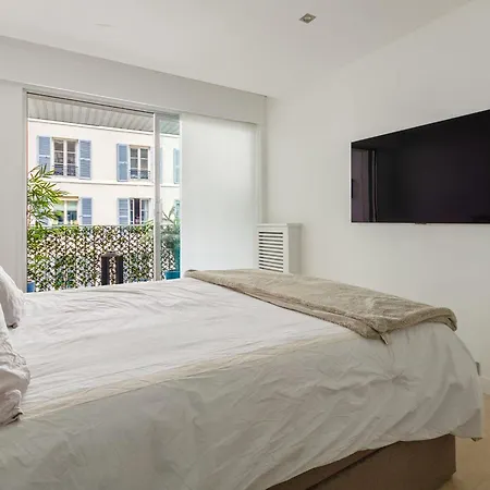Trocadero - Beautiful With Terraces Apartment *